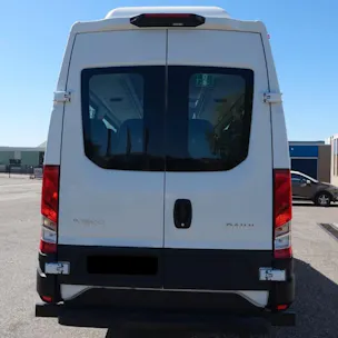 IVECO Daily 65 C 18H 24 Sitzer Reisebus