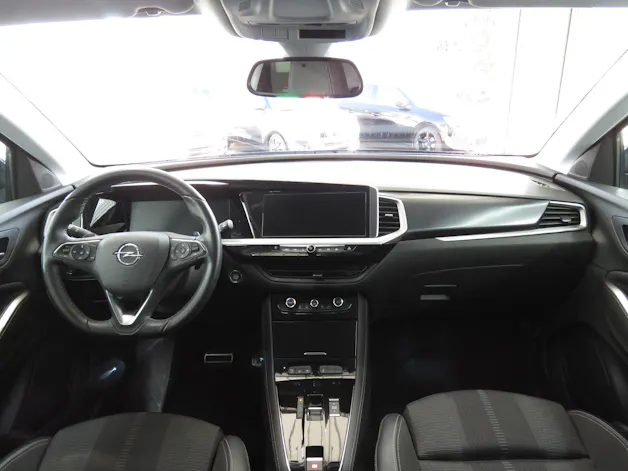 OPEL Grandland 1.2i TP Blitz Automatik