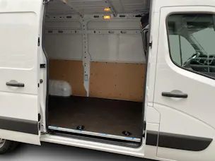 RENAULT Master T35 2.3 Blue dCi 150 L2H2