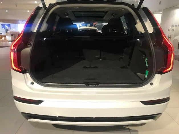 VOLVO XC90 T8 eAWD PluginHybrid Ultra Dark Geartronic