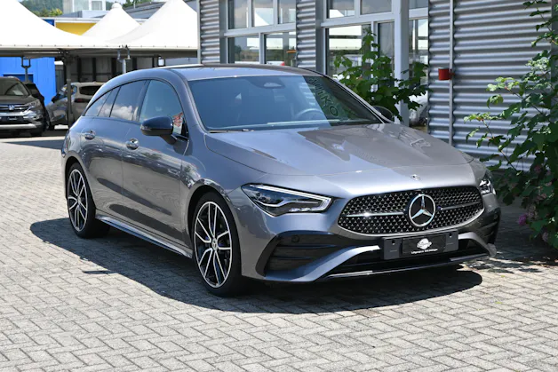 MERCEDES-BENZ CLA 200d AMG Line Shooting Brake 7G-DCT + AHK 1600kg