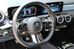 MERCEDES-BENZ CLA 200d AMG Line Shooting Brake 7G-DCT + AHK 1600kg