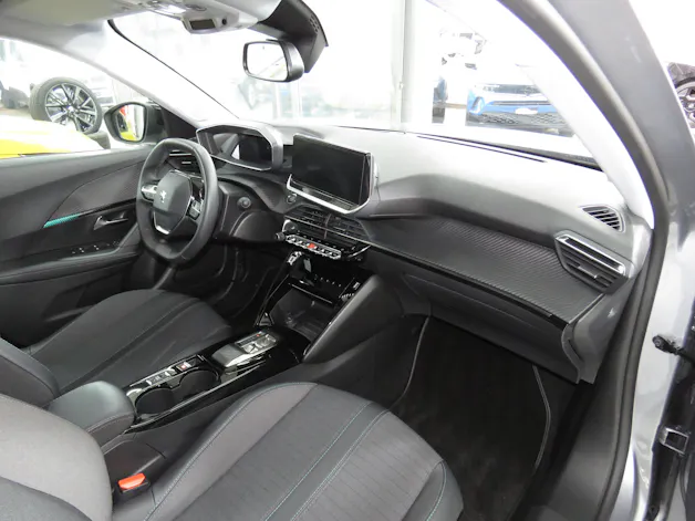 PEUGEOT 2008 e Allure Automat