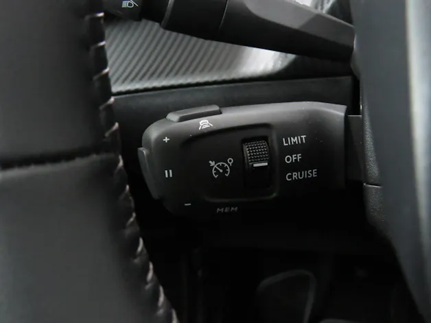 PEUGEOT 2008 e Allure Automat