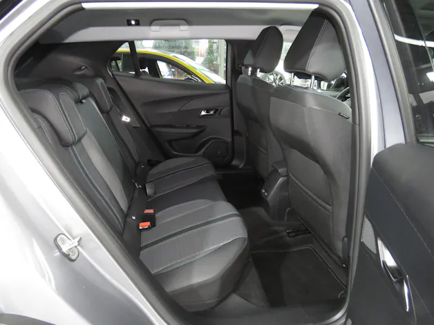 PEUGEOT 2008 e Allure Automat
