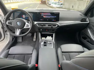 BMW 330e x DriveTouring Steptronic M Sport Pro