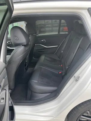 BMW 330e x DriveTouring Steptronic M Sport Pro