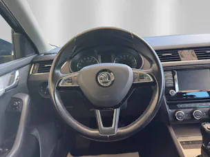 SKODA Octavia Combi 2.0 TDI Ambition 4x4 DSG