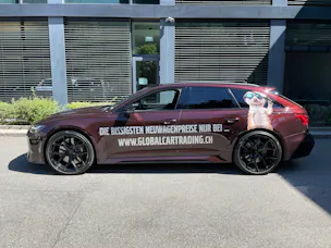 AUDI RS6 Avant 4.0 TFSI V8 quattro mit Milltek-Abgasanlage und Vossen