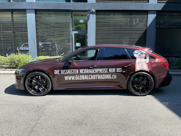 AUDI RS6 Avant 4.0 TFSI V8 quattro mit Milltek-Abgasanlage und Vossen