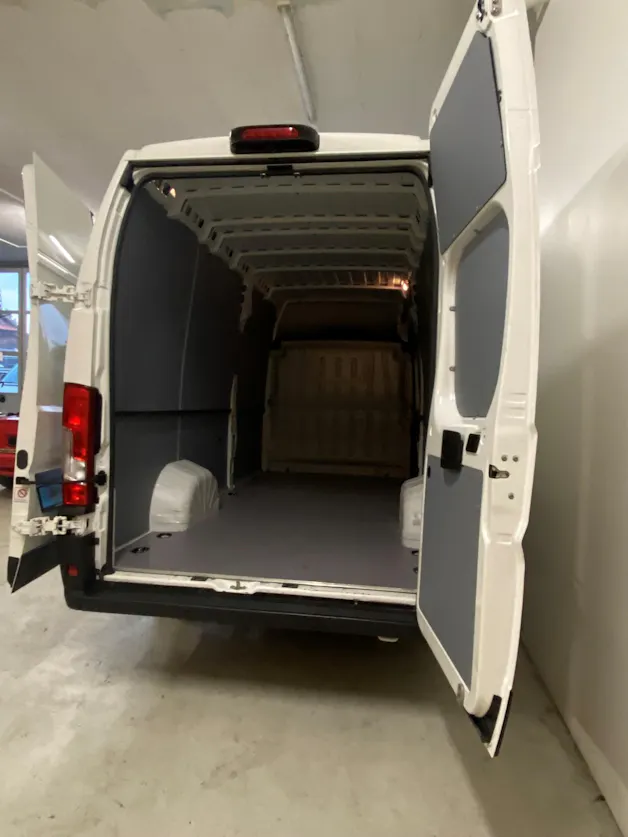 PEUGEOT Boxer 2.2 HDI 435 Premium L4H3