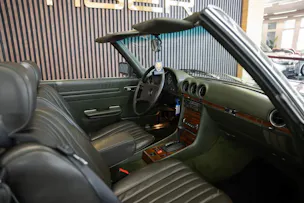 MERCEDES-BENZ SL 280