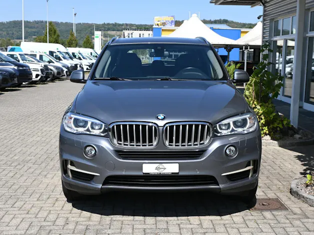 BMW X5 xDrive 40d Steptronic + Frisch ab MFK 10.2026