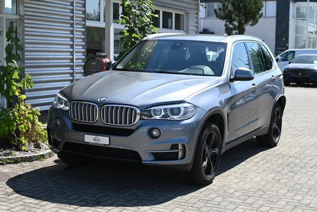 BMW X5 xDrive 40d Steptronic + Frisch ab MFK 10.2026