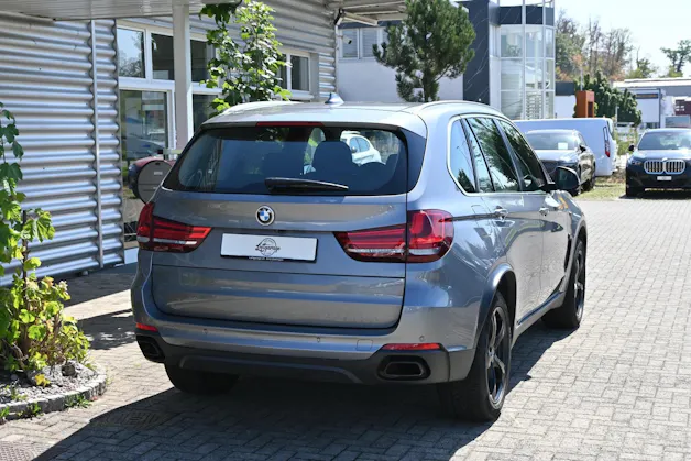 BMW X5 xDrive 40d Steptronic + Frisch ab MFK 10.2026