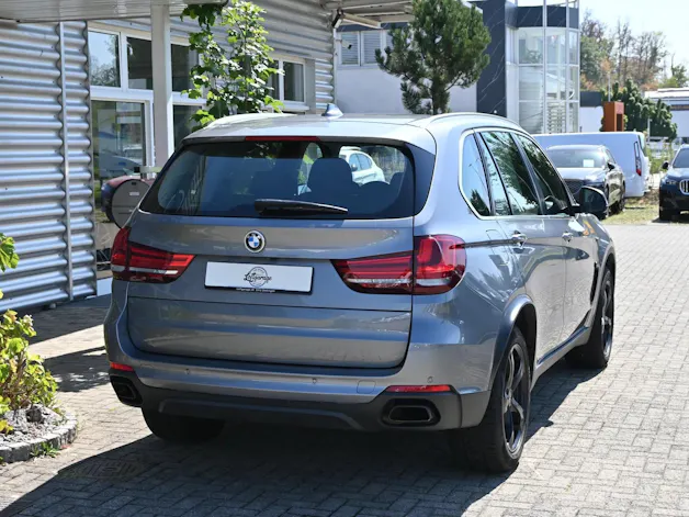 BMW X5 xDrive 40d Steptronic + Frisch ab MFK 10.2026