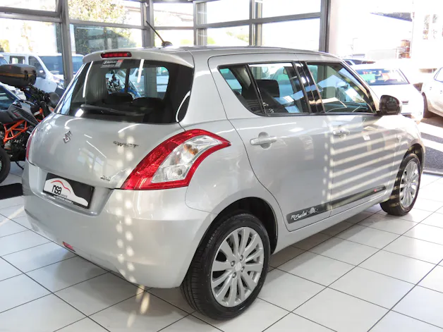 Suzuki Swift 1.2i 16V GL Piz Sulai 4x4