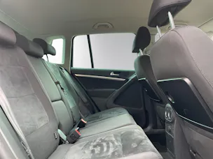 VW Tiguan 2.0 TDI BlueMotion Sport&Style 4Motion DSG – CH-Fahrzeug | SITZHEIZUNG | BI-XENON | KURVENLICHT |
