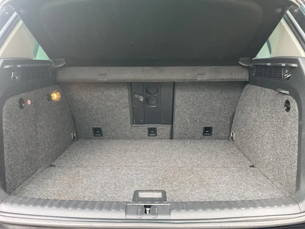 VW Tiguan 2.0 TDI BlueMotion Sport&Style 4Motion DSG – CH-Fahrzeug | SITZHEIZUNG | BI-XENON | KURVENLICHT |