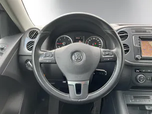 VW Tiguan 2.0 TDI BlueMotion Sport&Style 4Motion DSG – CH-Fahrzeug | SITZHEIZUNG | BI-XENON | KURVENLICHT |