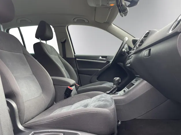 VW Tiguan 2.0 TDI BlueMotion Sport&Style 4Motion DSG – CH-Fahrzeug | SITZHEIZUNG | BI-XENON | KURVENLICHT |