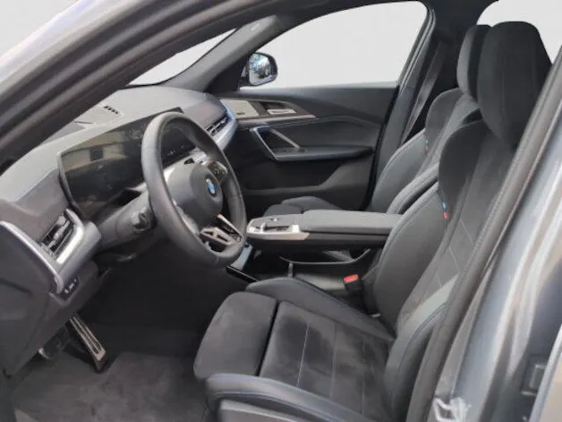 BMW X2 U10 20d xDrive paddles