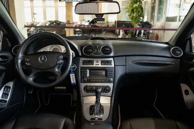 MERCEDES-BENZ CLK 200 Kompressor Avantgarde