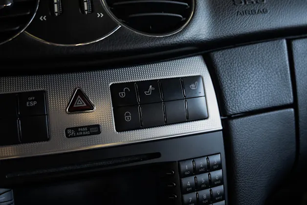 MERCEDES-BENZ CLK 200 Kompressor Avantgarde