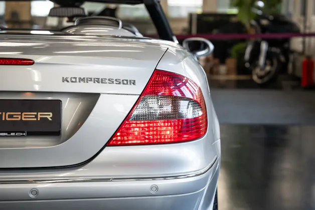 MERCEDES-BENZ CLK 200 Kompressor Avantgarde