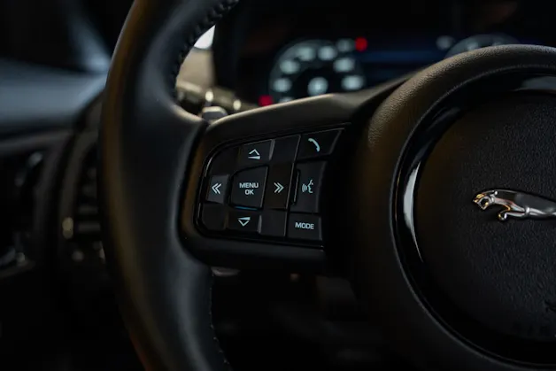 Jaguar F-Type Coupé 2.0 I4 R-Dynamic Automatik