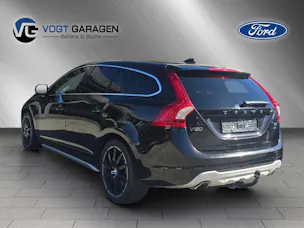VOLVO V60 2.4 D5 Summum AWD