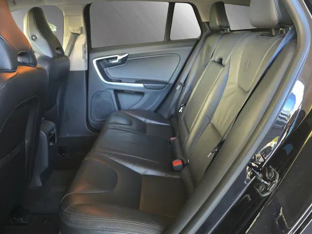 VOLVO V60 2.4 D5 Summum AWD