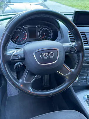 AUDI Q3 2.0 TFSI quattro S-tronic
