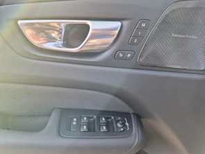 image du véhicule VOLVO XC60 2.0 B5 MH Black Edition AWD