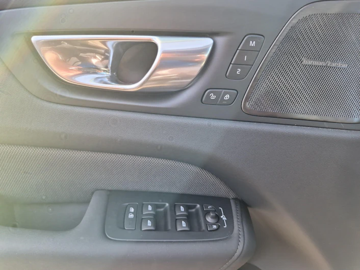 immagine del veicolo VOLVO XC60