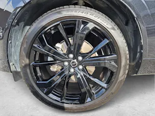 VOLVO XC60 2.0 B5 MH Black Edition AWD