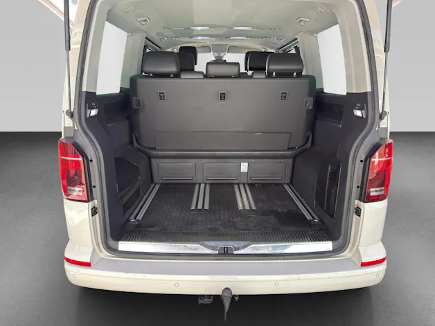 VW T6.1 Multivan 2.0 TDI Highline DSG