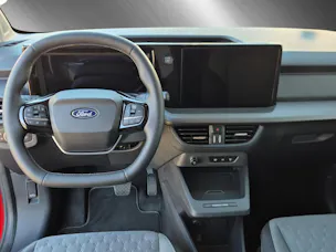 FORD E-Tourneo Courier Titanium