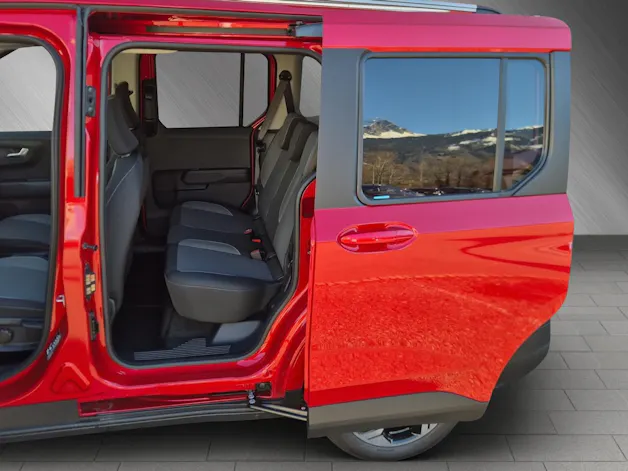 FORD E-Tourneo Courier Titanium
