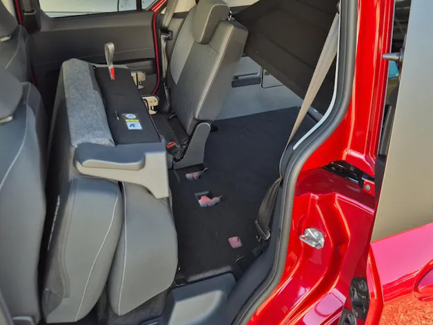 FORD E-Tourneo Courier Titanium