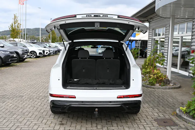 AUDI Q7 3.0 V6 55 TFSI S Line quattro tiptronic 7-Plätzer + AHK 3500kg
