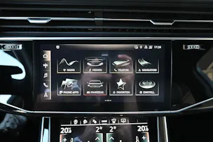 AUDI Q7 3.0 V6 55 TFSI S Line quattro tiptronic 7-Plätzer + AHK 3500kg