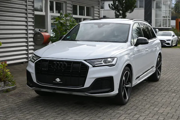 AUDI Q7 3.0 V6 55 TFSI S Line quattro tiptronic 7-Plätzer + AHK 3500kg