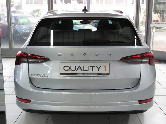 SKODA Octavia Combi 2.0 TDI Ambition