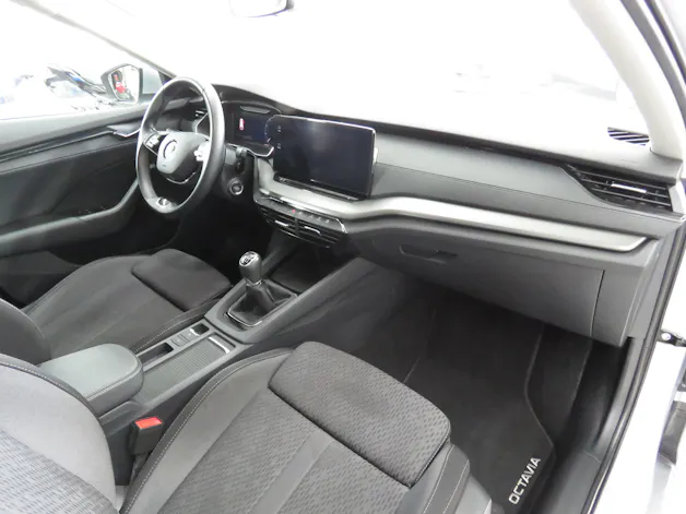 SKODA Octavia Combi 2.0 TDI Ambition