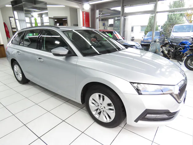 SKODA Octavia Combi 2.0 TDI Ambition