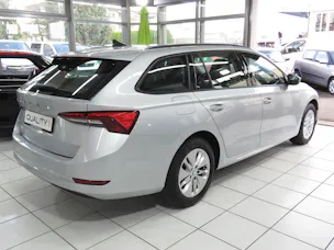 SKODA Octavia Combi 2.0 TDI Ambition