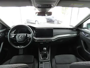 SKODA Octavia Combi 2.0 TDI Ambition