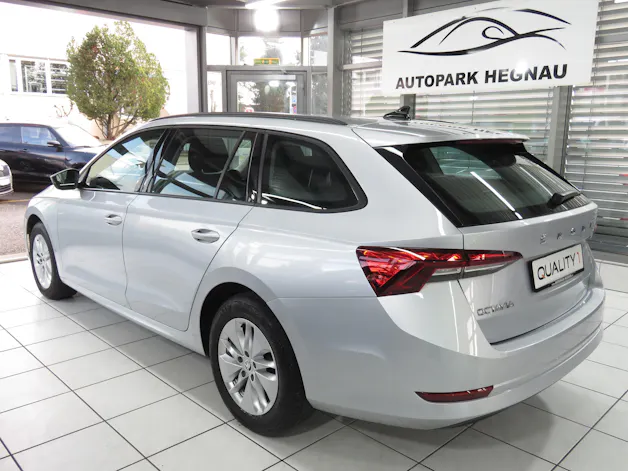 SKODA Octavia Combi 2.0 TDI Ambition