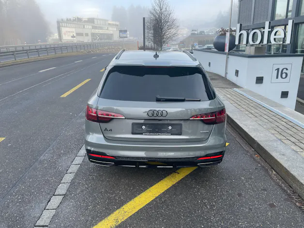 AUDI A4 Avant 45 TFSI S line S-tronic quattro Competition Edition Plus